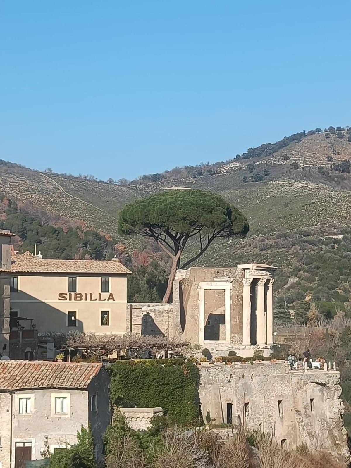 Romantic Stay In Tivoli Esterno foto